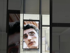 LCD hai mặt 2000nits Digital Window Signage 50inch Treo tường